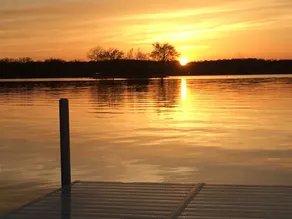Lakefront luxury on Lake James, Indiana - Image 5