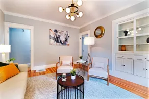 Newly Renovated Modern Retreat l Near T - Image 2