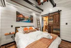 Enchanting River Chalet - Image 2