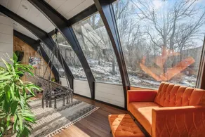Enchanting River Chalet - Image 4