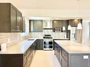 Pretty 4B2B Pleasanton House - Image 3