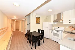 2-bedroom Apt/Pvt. Ent/nr Subway, Mall/Garden View - Image 2