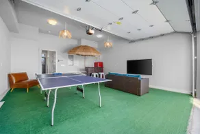 East Nash Rooftop 3 En-Suites City Views - Image 3