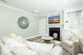 Southern Charm - Image 3