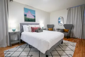 Newly Renovated • King Bed • Near Downtown - Image 4