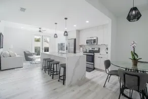 1Bed Condo, Pool Access, Full Kitchen, 3rd Floor - Image 3