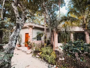 Double Casita: a/c, kitchen, pool, gym, laundry. - Image 2
