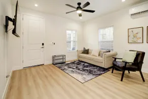 Modern, Cozy & Contemporary - Image 5