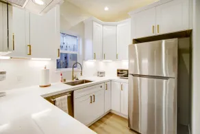 Modern, Cozy & Contemporary - Image 4