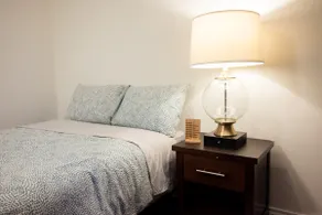 Renovated Private Duplex near YYC&NW Towne center - Image 4