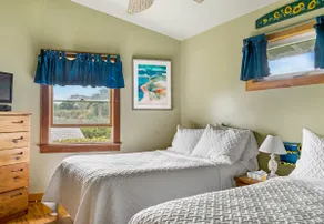 One Bed Overlooking Downtown MTK - Image 4