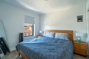 Charming 1BD Apt near NYC train - Image 5