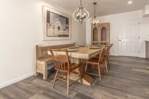 Green Valley Home - Image 2