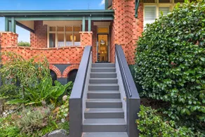 Mrs Percival's - luxe heritage in heart of Victor - Image 3