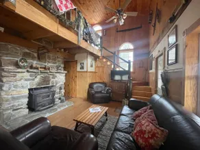 Creekside Cabin Vacation Rental - Image 5