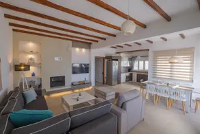 BeachLine Luxury Apartment - Image 5