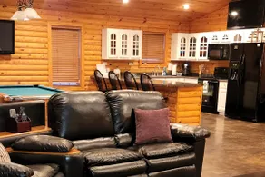 The Lodge Cabin - Image 3