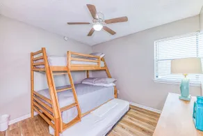 Condo de plage, thème de plage coloré, 2 lits-2 bains, SeaBreeze 308 - Image 4