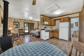 Edgewater Resort Cabin #7 - Image 4