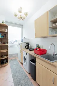 Party house to hang out: as wild as Berlin - Image 4