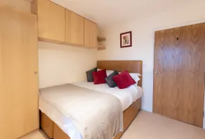 Abodebed Deluxe 2 bed Handleys WiFi & Parking - Image 4