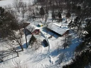Cabin house in woods ADAMS WI - Image 4