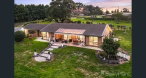 “Warragrove Views” - small acreage - Pet Friendly - Image 5