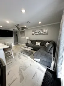 Lovely, Cozy Residential home - Image 4