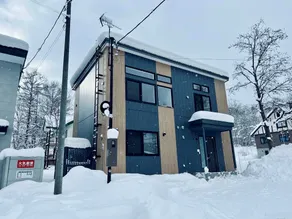 Santa's House - Image 2