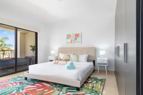 Family-Friendly 2BR in Palm Beach | Pool and Gym - Image 3