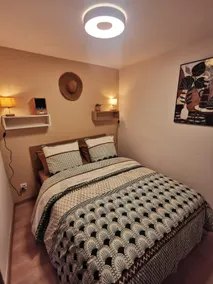 2-bedroom ground floor 50 m from the port and customs trail. - Image 2
