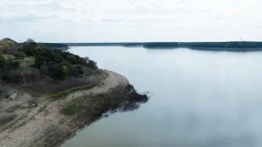 Peaceful Lake Front Home Sleeps 12 - Image 3