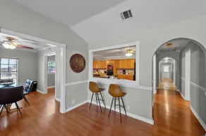 Comfy Spacious 4BR Retreat ~ Fam - Image 3
