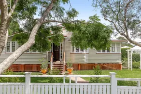 Historic Charm & Elegance, Near Grammar! - Image 2