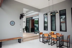Blue sky pool villa - Image 2
