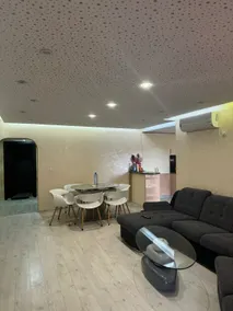 Sunny & Stylish Apartment - Image 2