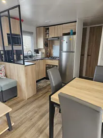 Condrieu Mobile Home - Image 4
