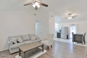 Simple 2 bedroom duplex (pet friendly but no cats) - Image 4