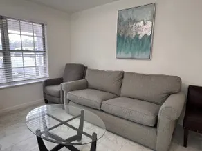 House 3bd/1,5 bath, full kitchen, TV in each room. - Image 3
