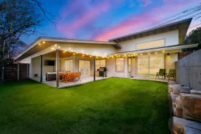 3M to DT ~ Steps to SoCo ~ Private Backyard ~ 4 BR - Image 5