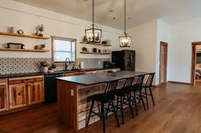 Family Barndo | Sleeps 11 | Near Ark - Image 5