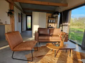 The Wild Garden - Garden Room - Image 2