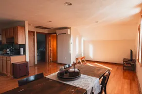 Carriage House Loft Apartment - Image 2