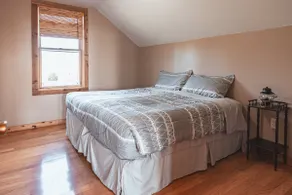 Carriage House Loft Apartment - Image 4