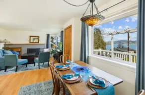 Lake Washington View Home with Hot Tub BBQ Garden - Image 2