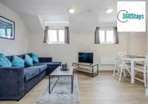Luxury 1 Bedroom Apartment 06 with Parking in Maidenhead by 360stays - Image 4