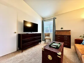 King Bed Retreat, Pet-Friendly, Rancho Cordova - Image 3