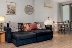 Spacious APT in Convenient Kingston Location - Image 2