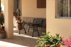 Lemon Garden Farmhouse - Image 4