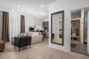 Area Luxury Spa Apartment - Image 2